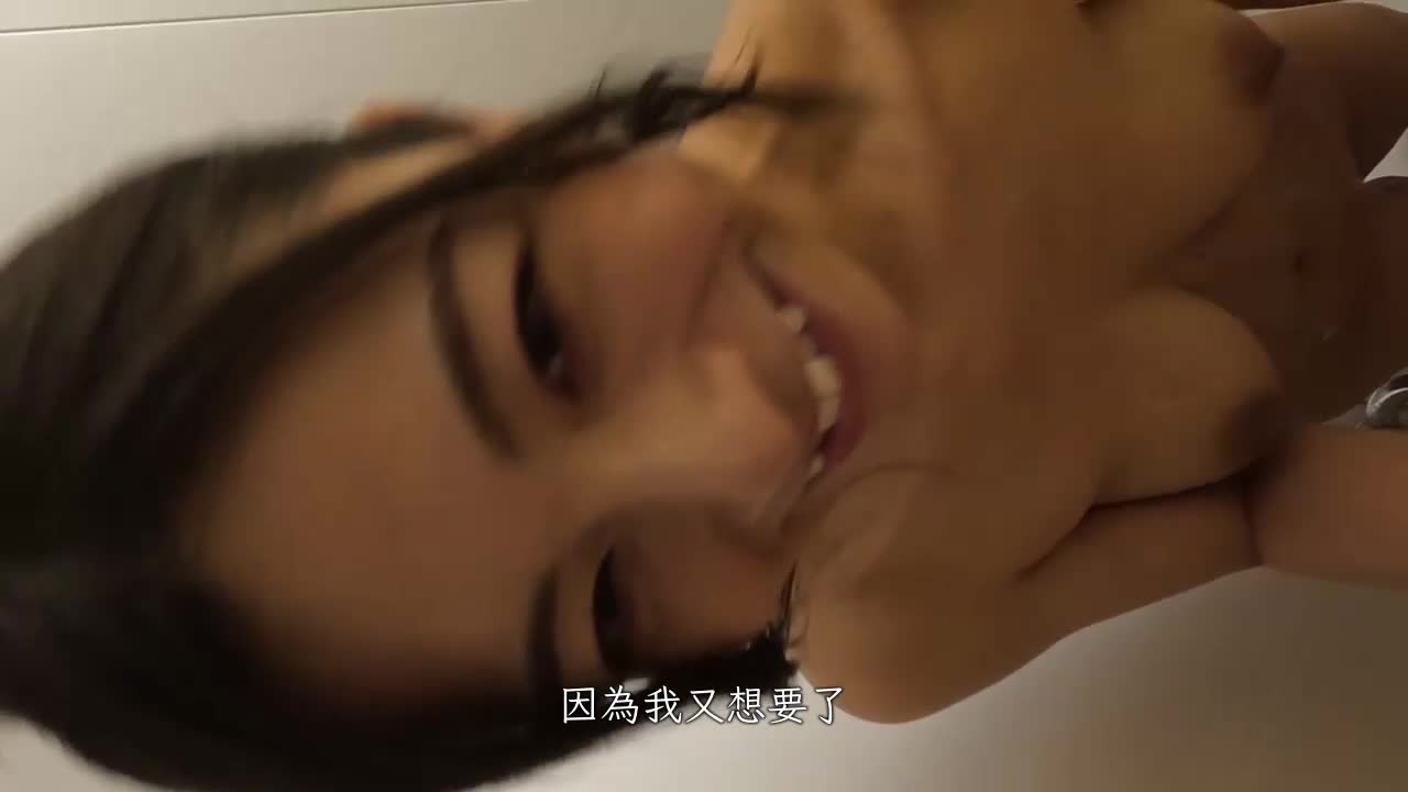 素人JD【限定】小梓22歲，大人般的外表太色情的美麗JD！ ！ 在我們做愛之前，我就被這個在床上充滿性感魅力的性感女孩所征服，我忍不住射在她體內！ ！ - AV大平台 - 中文字幕，成人影片，AV，國產，線上看