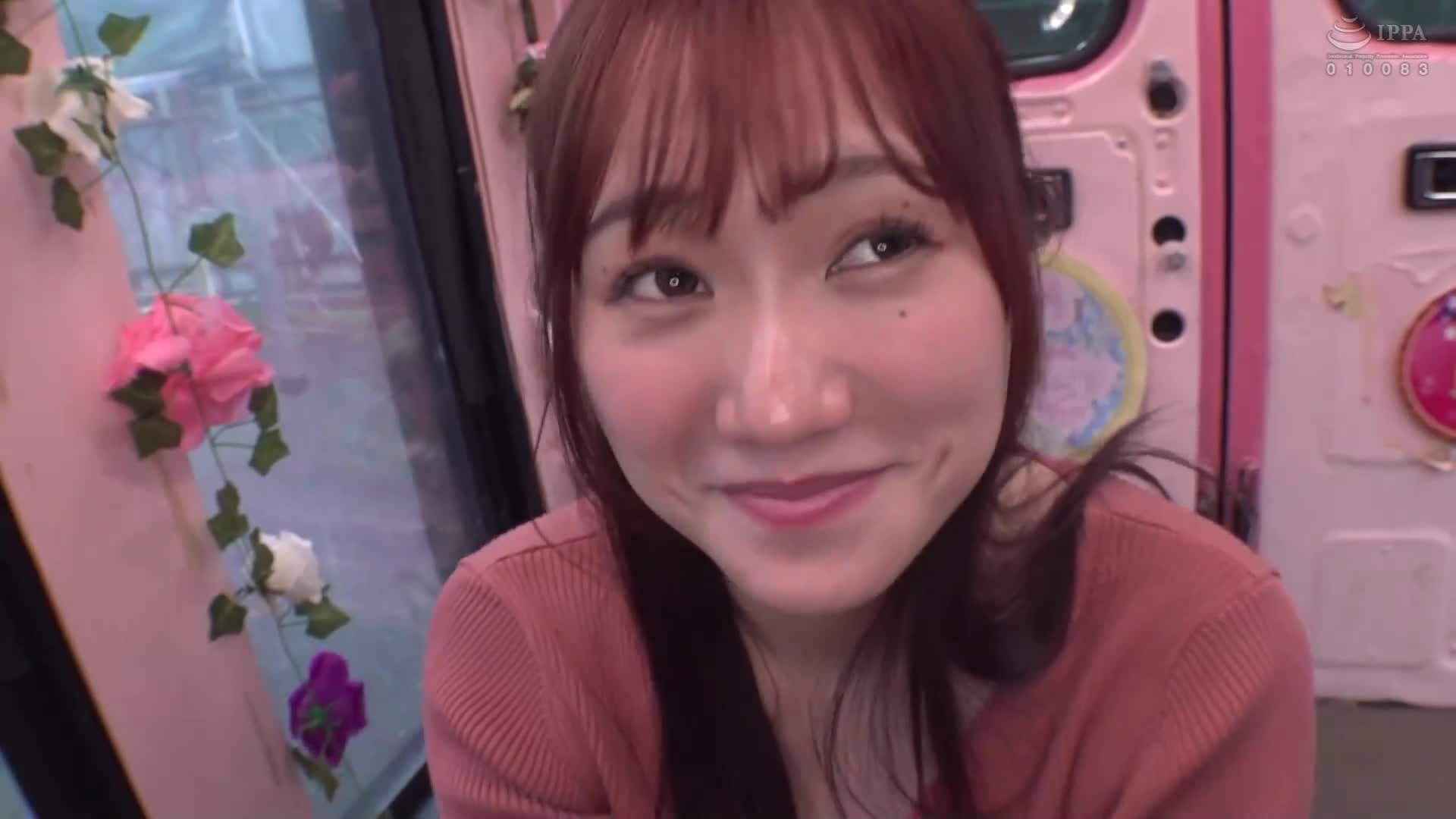 一般男女監控AV×魔術鏡便合作企劃 愛妻眼前在街上被NTR！清純的人妻挑戰「僅用口吞過安全套」！2 不動手就吞下大雞巴的久違妻子的穴兒濕潤液溢出！在丈夫眼前被搶走最後還脫掉保險套生中出！ - AV大平台 - 中文字幕，成人影片，AV，國產，線上看