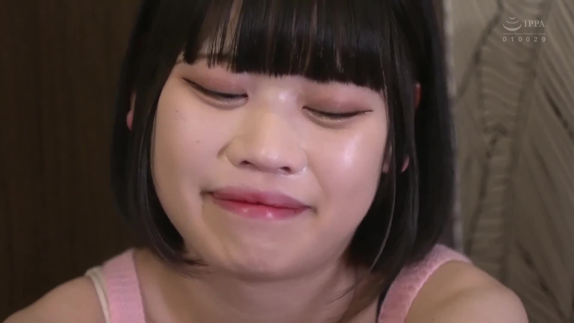 華麗解禁：辣妹哇沙美在鏡頭前第一次大便 - AV大平台 - 中文字幕，成人影片，AV，國產，線上看