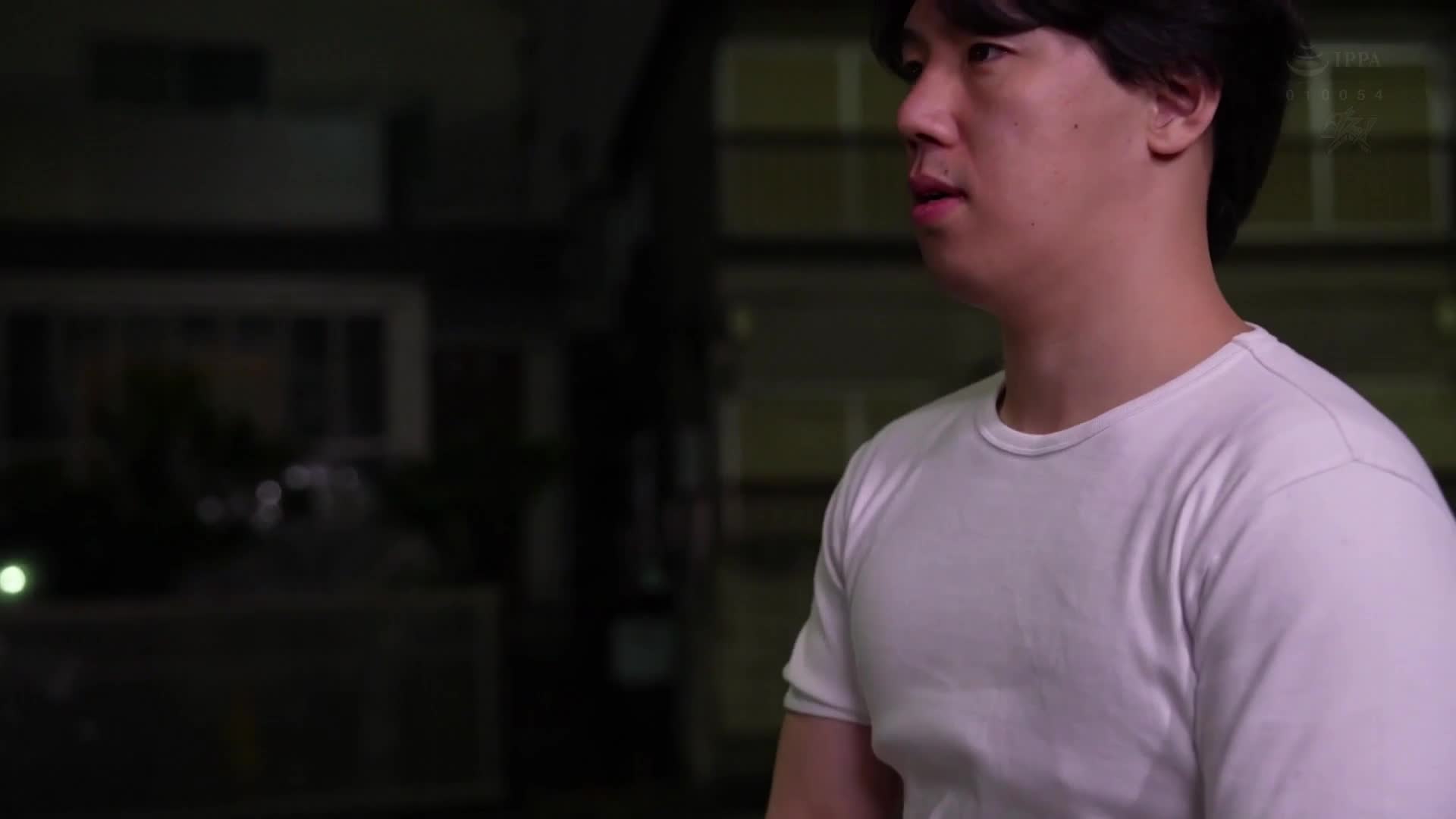 在公共場所小便時，旁邊突然勃起的是在電車上遇見的絕世美女NH。柊香奈 - AV大平台 - 中文字幕，成人影片，AV，國產，線上看