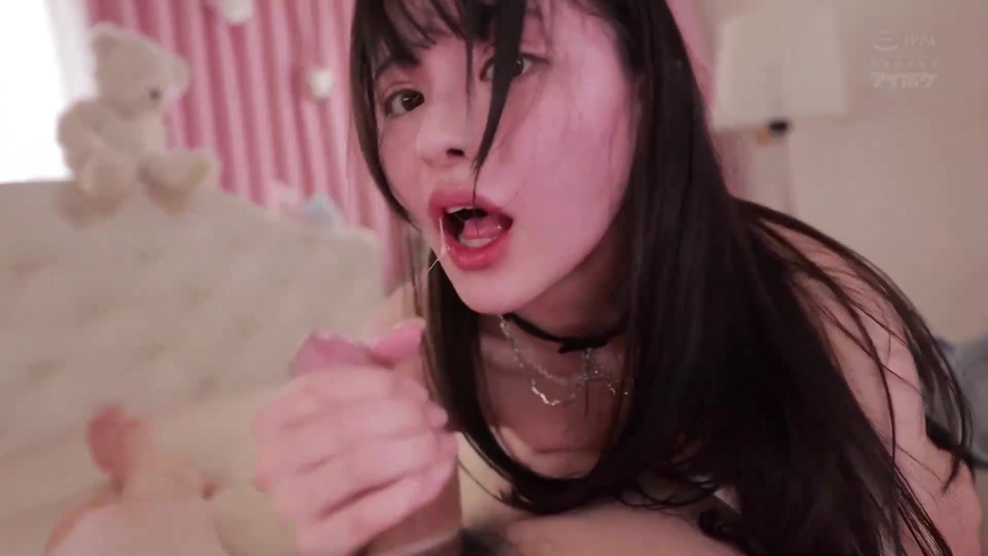 [AI解碼版]十年後再次與幼時玩伴相遇，如今已成為全民偶像的她竟然以小惡魔般的短裙誘惑處男的我！？在她的掌控下，我被榨乾了十次，持續兩天…。山田鈴奈 - AV大平台 - 中文字幕，成人影片，AV，國產，線上看