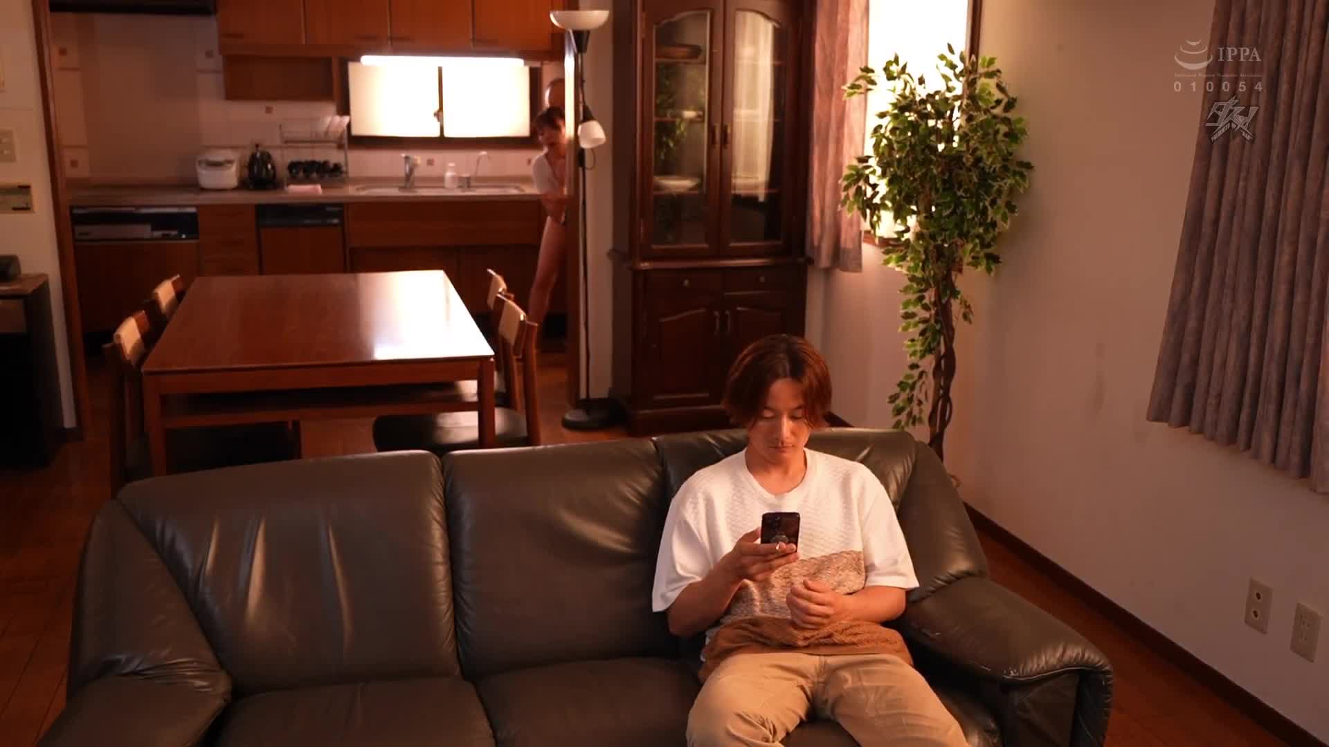 豐滿巨乳過分的女友被我的父親搶走並種植交配壓迫。七海那美 - AV大平台 - 中文字幕，成人影片，AV，國產，線上看